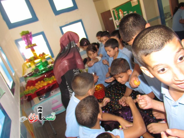 فيديو: بازار العطاء والخير في مدرسة جنة ابن رشد - كفر قاسم